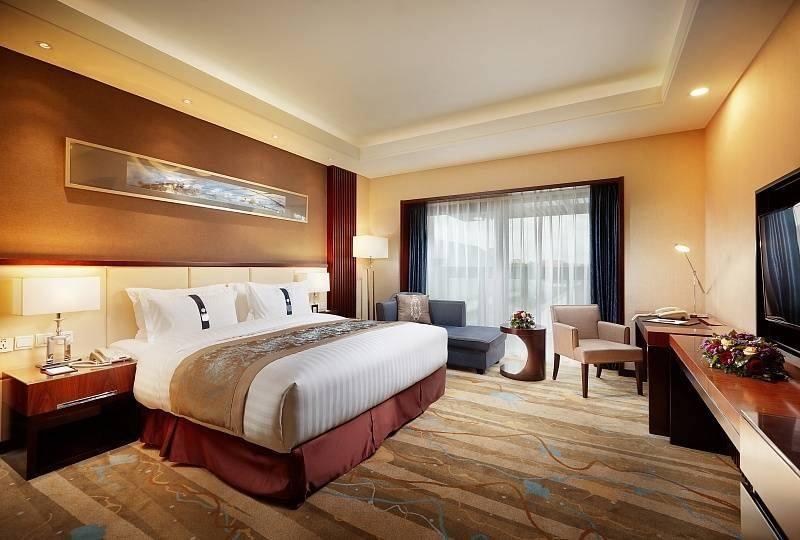Golden Nugget Hotel & Casino Lake Tahoe